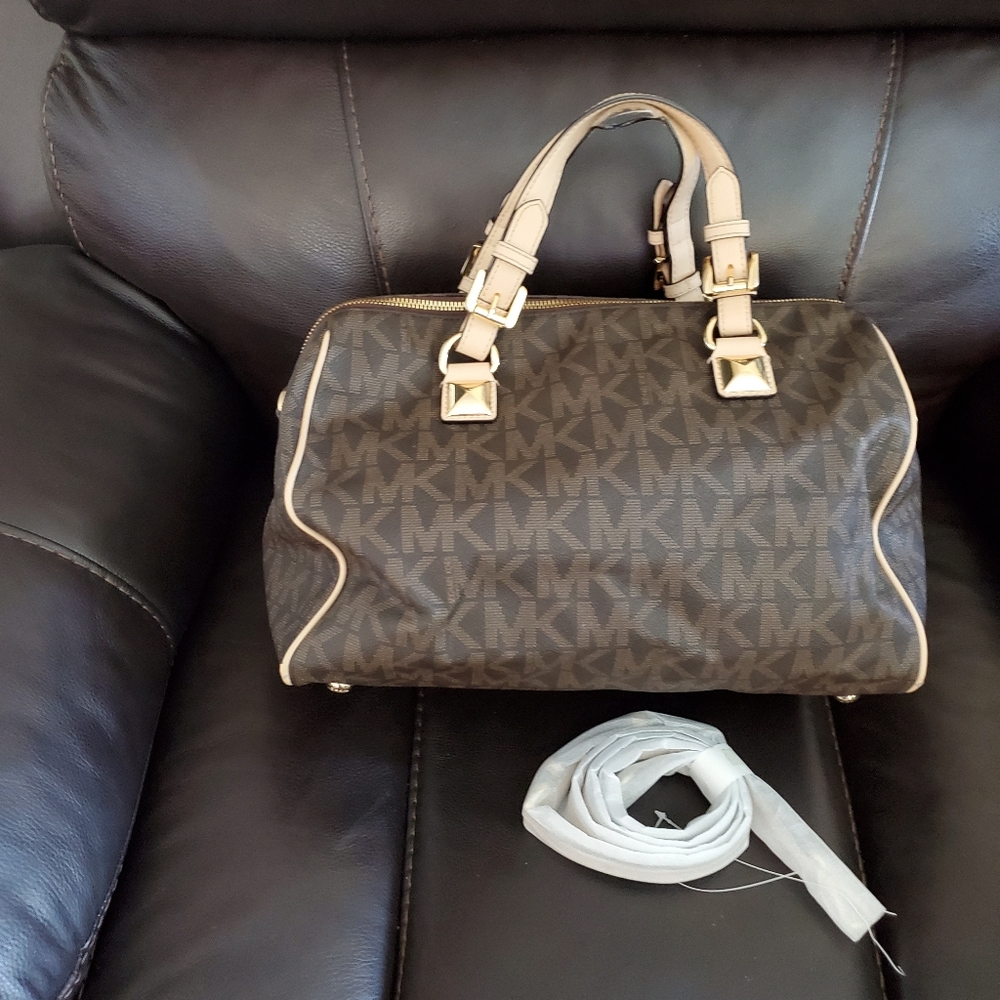 Michael Kors Extra Large Monogram Satchel